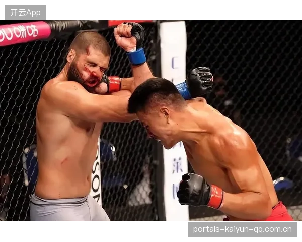 UFC终极之夜：拳王一拳KO对手的震撼瞬间
